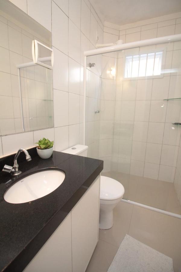 غوارويا Casa Completa-900 Metros-Praia Das Asturias-Wi-Fi 300Mb-Garagem-Churrasqueira-Facil Acesso Comercio Local المظهر الخارجي الصورة